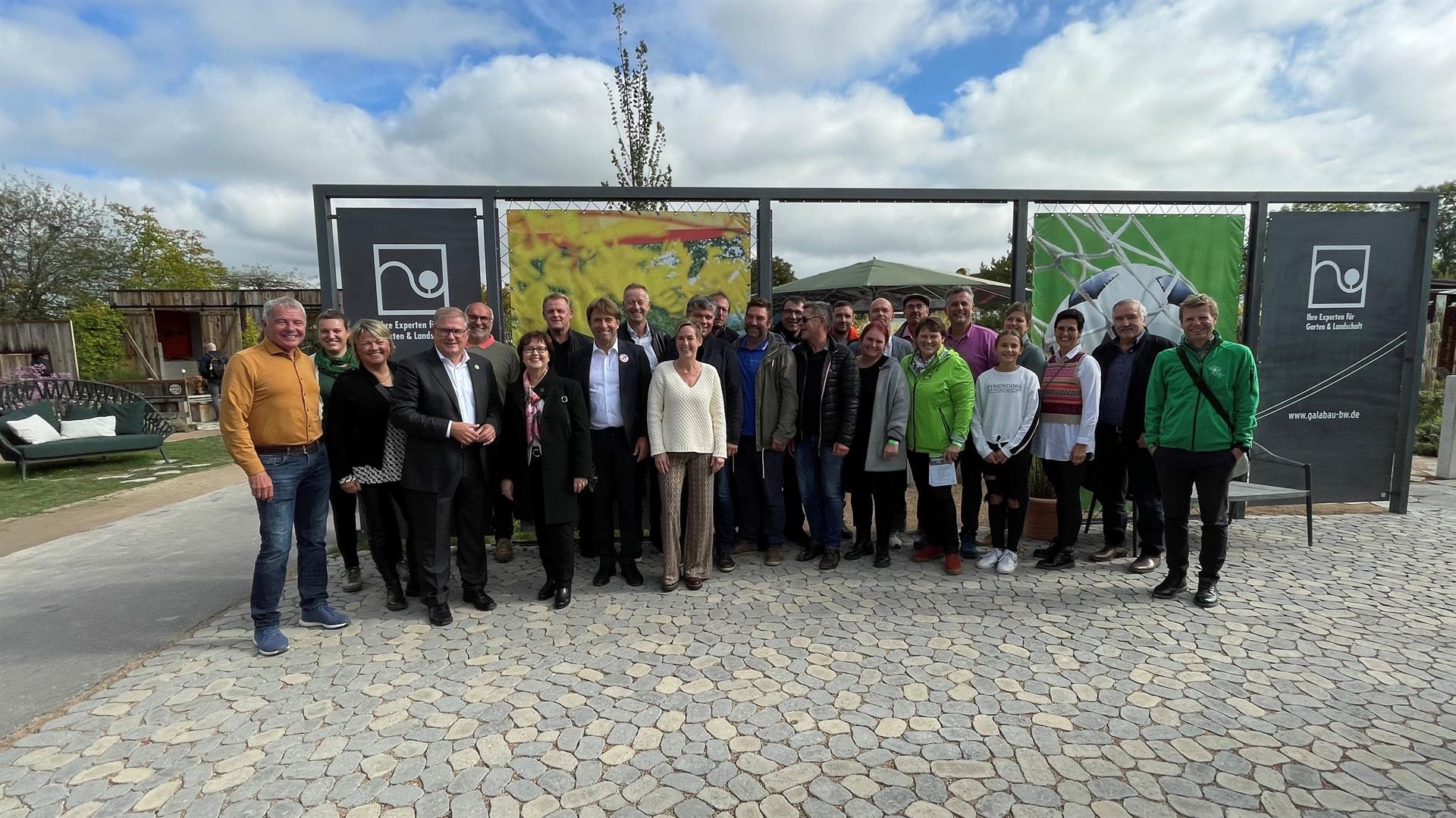 Erfolgreicher Abschluss der Landesgartenschau Neuenburg am Rhein 2022: Landschaftsgärtner/-innen begeisterten mit „Gärten in Rheinkultur“