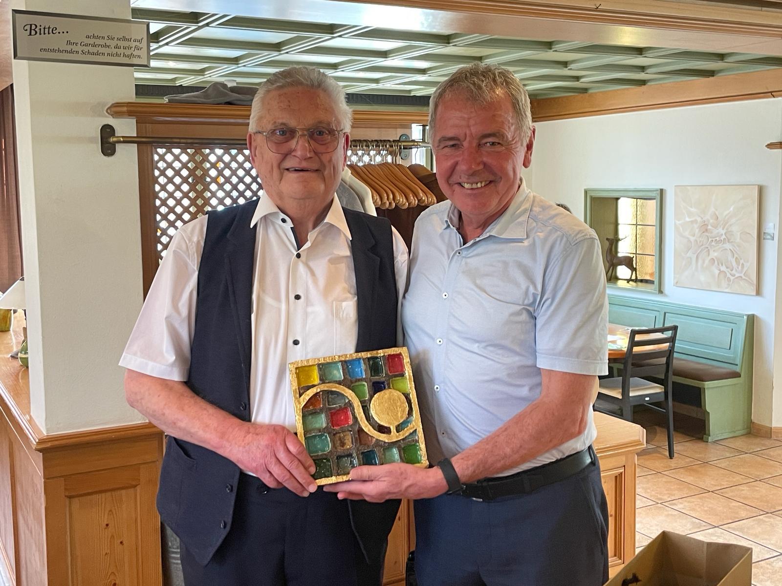 VGL-Ehrenpräsident Jörg Seidenspinner wird 90 Jahre